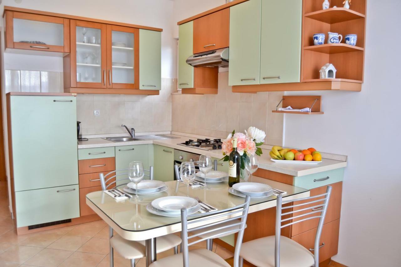 Apartman Mime Stanici Luaran gambar
