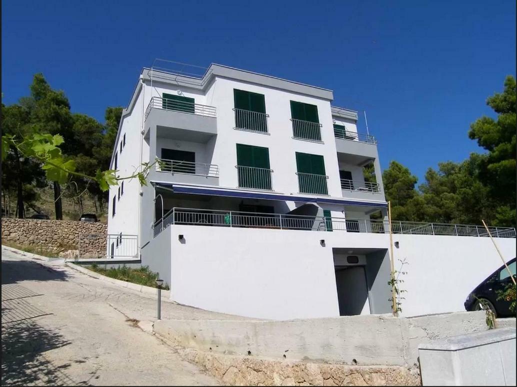 Apartman Mime Stanici Luaran gambar